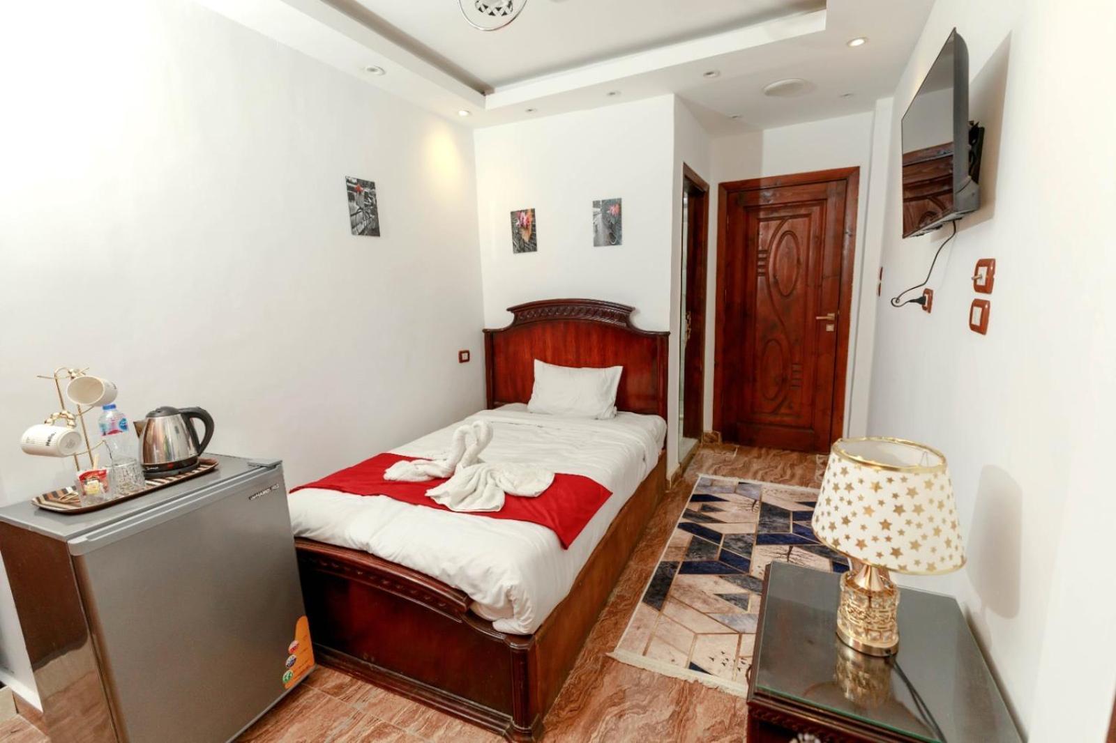 Middle East Pyramids Hotel Kafret el-Gabal Esterno foto