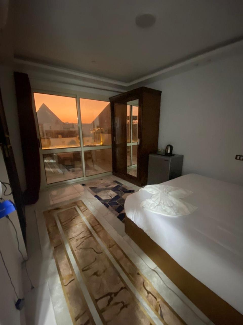 Middle East Pyramids Hotel Kafret el-Gabal Esterno foto