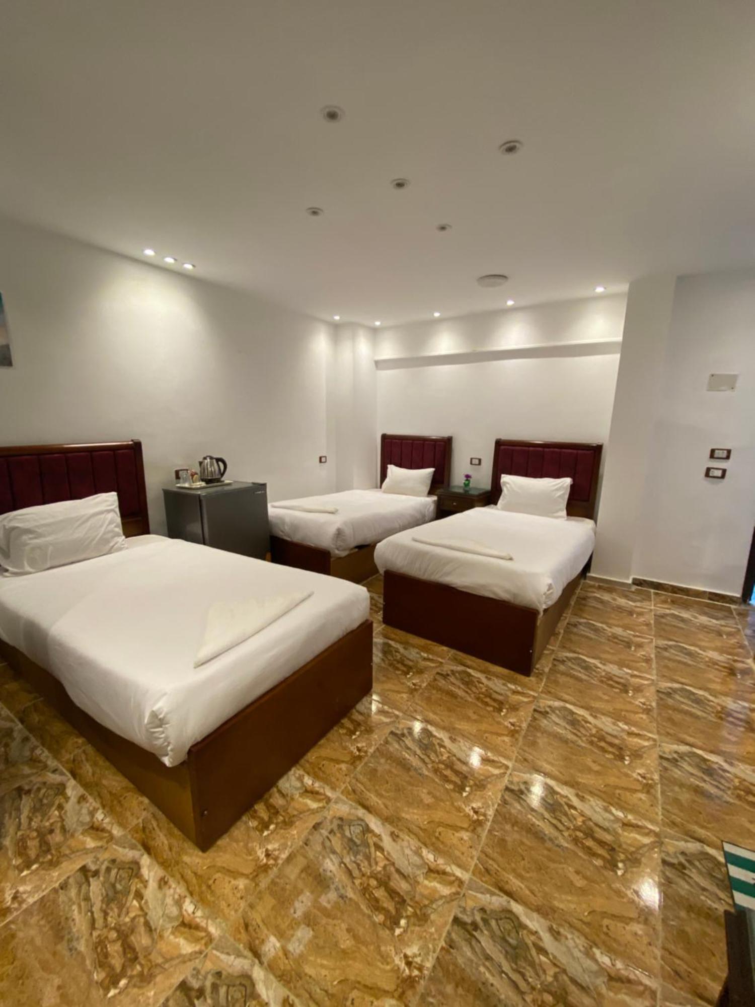Middle East Pyramids Hotel Kafret el-Gabal Esterno foto