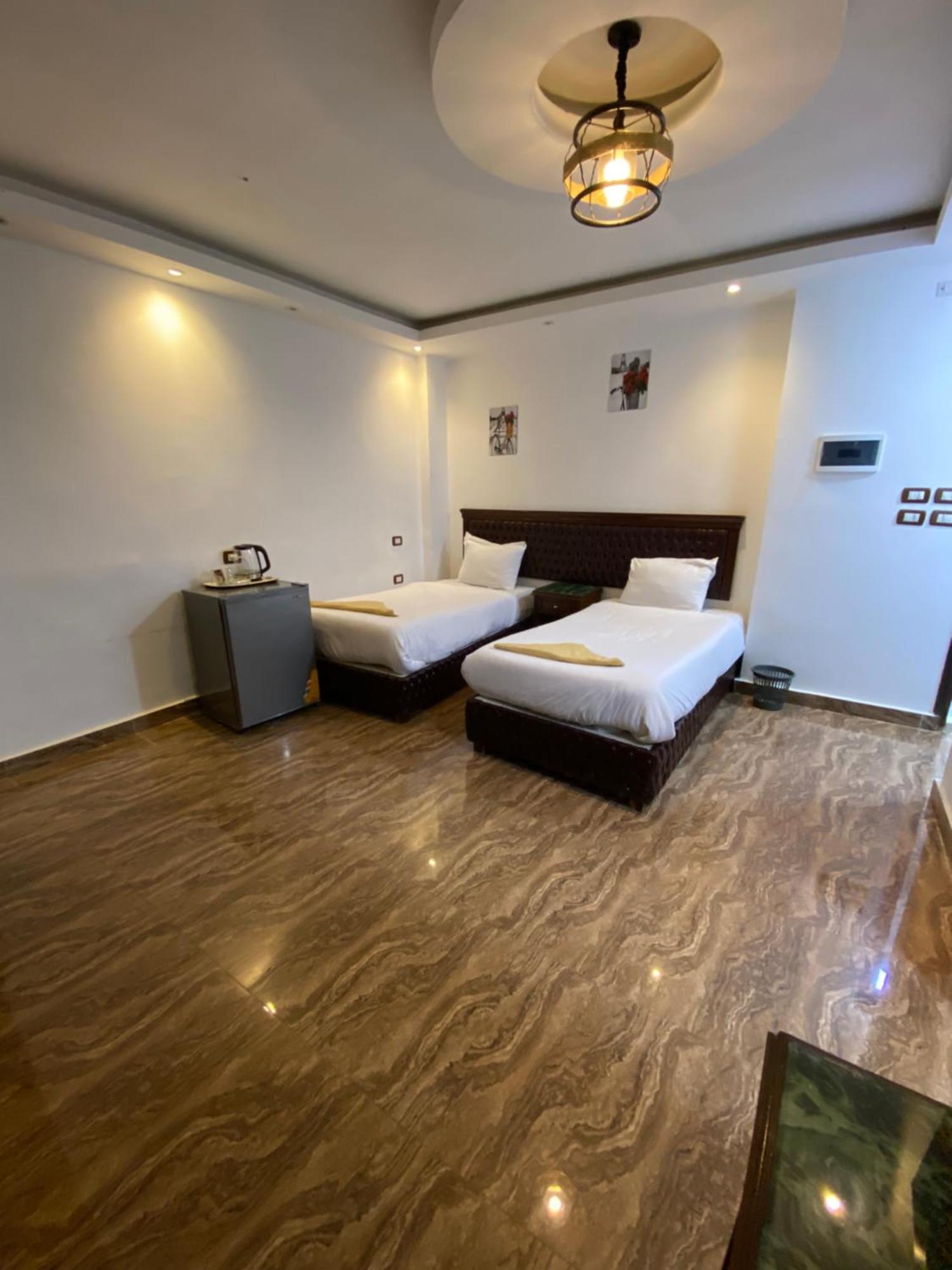 Middle East Pyramids Hotel Kafret el-Gabal Esterno foto