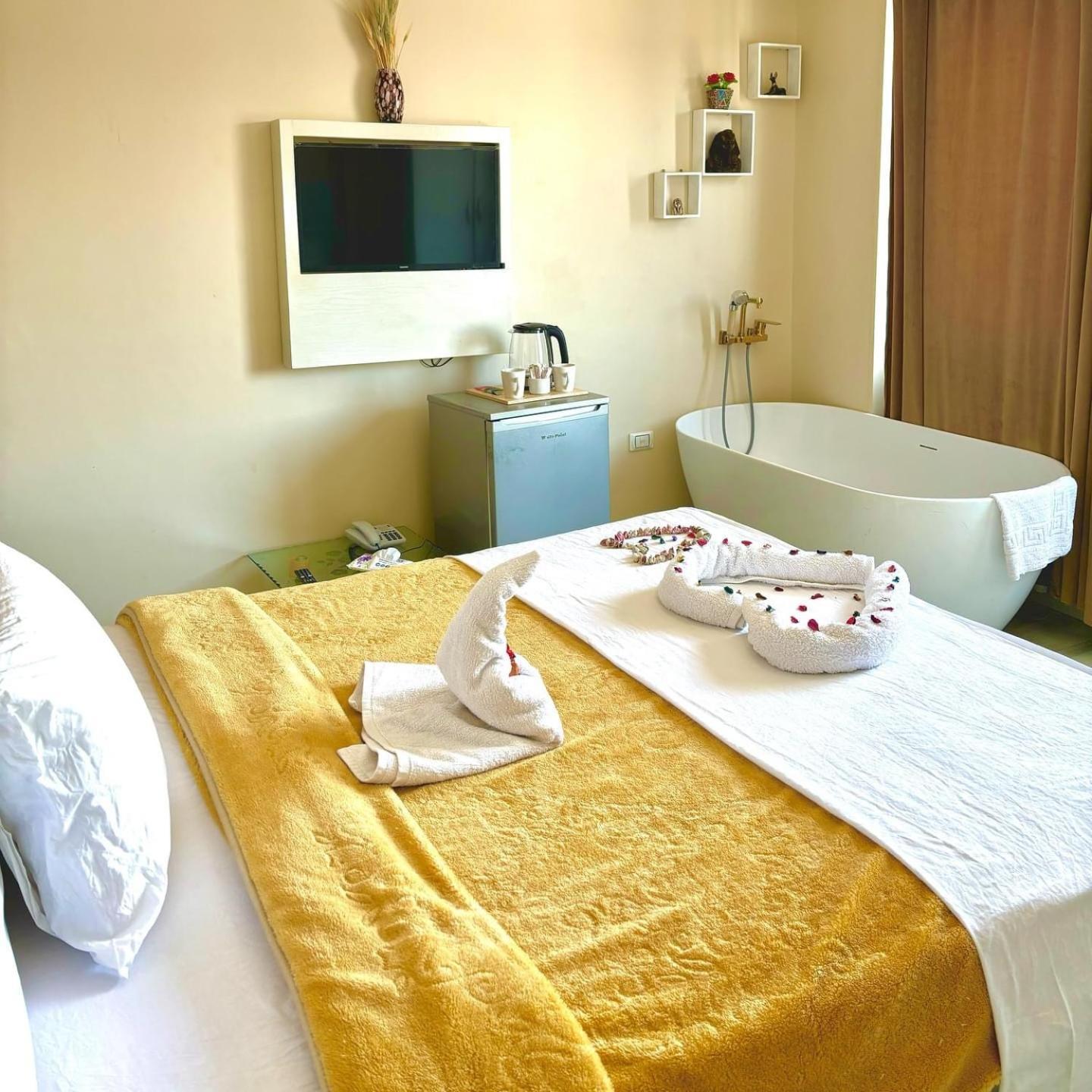 Middle East Pyramids Hotel Kafret el-Gabal Esterno foto